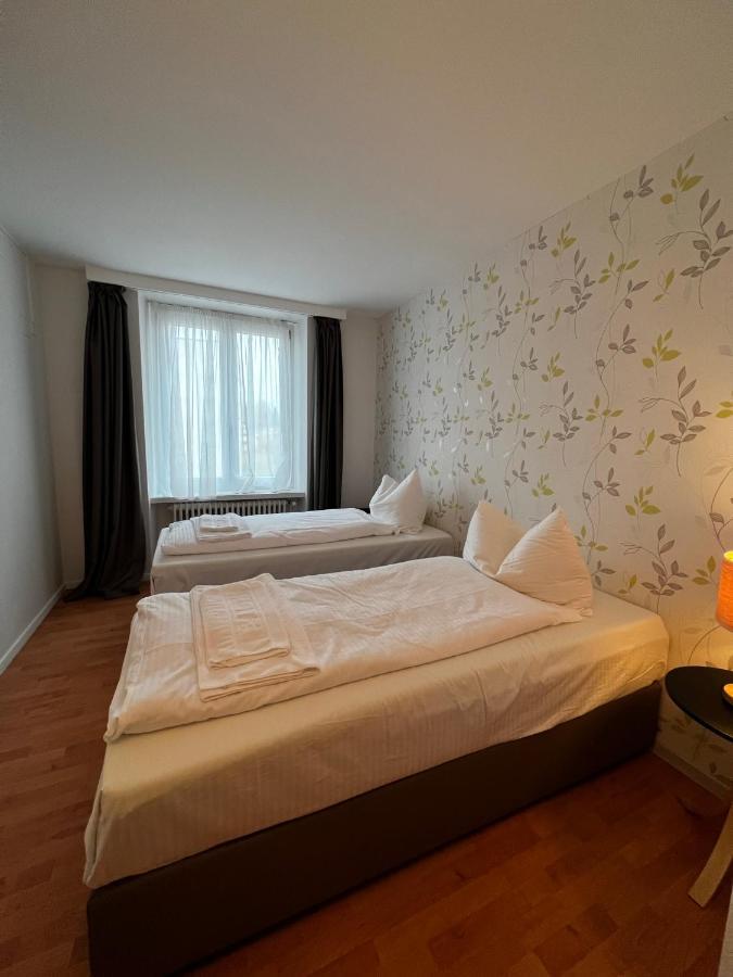 smartroom hotel Rössli Hunzenschwil Exterior foto
