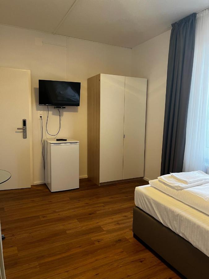 smartroom hotel Rössli Hunzenschwil Exterior foto