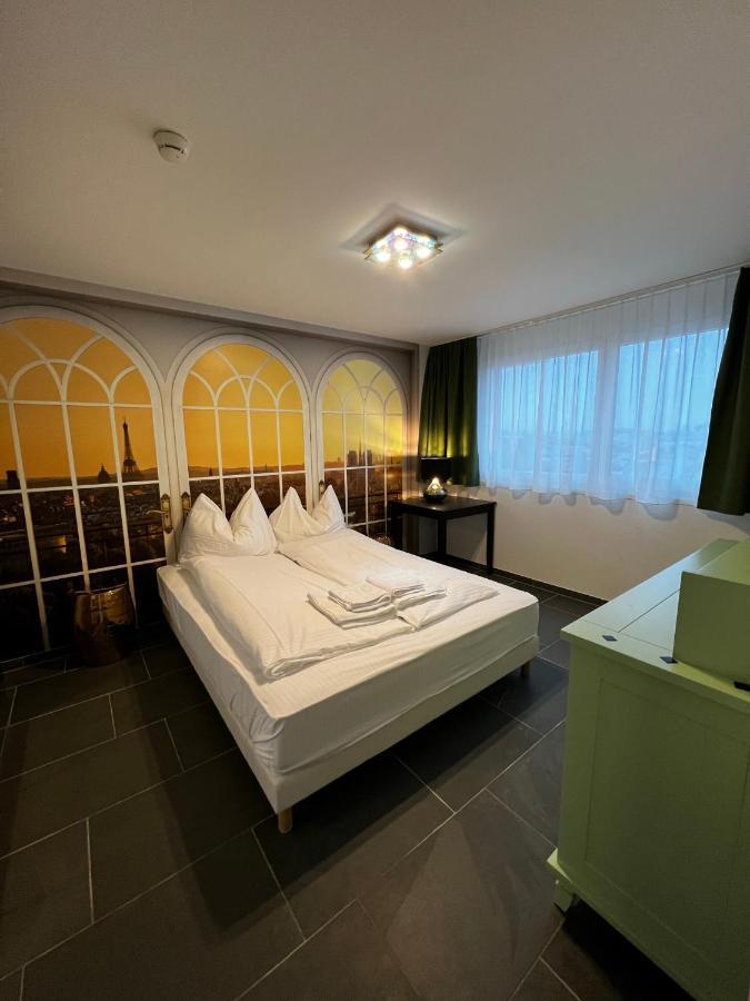 smartroom hotel Rössli Hunzenschwil Exterior foto
